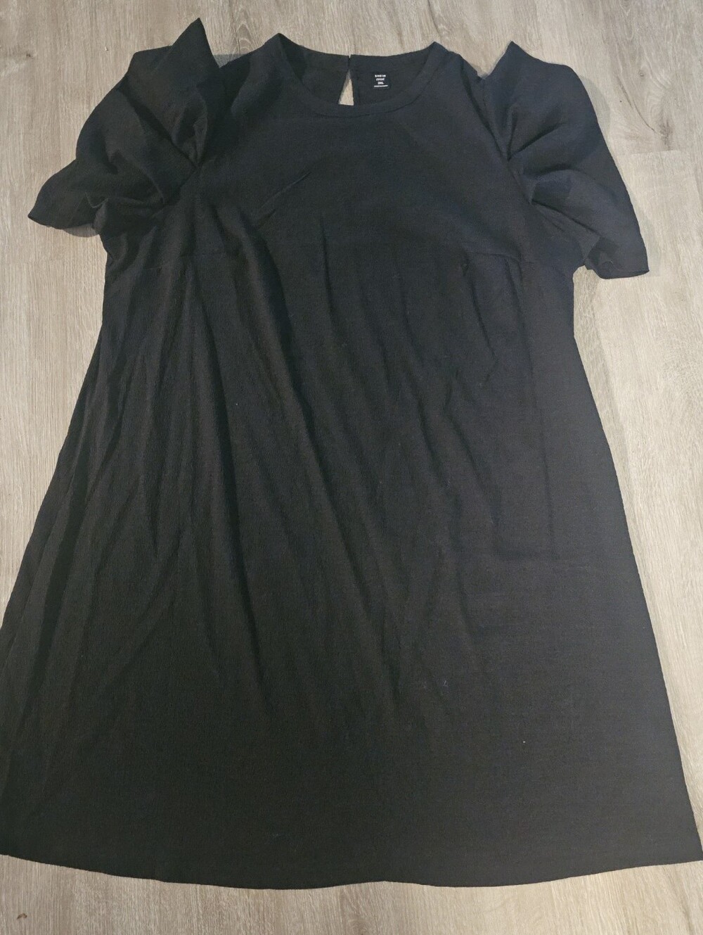 SHEIN Black Puff Sleeve Tunic Top